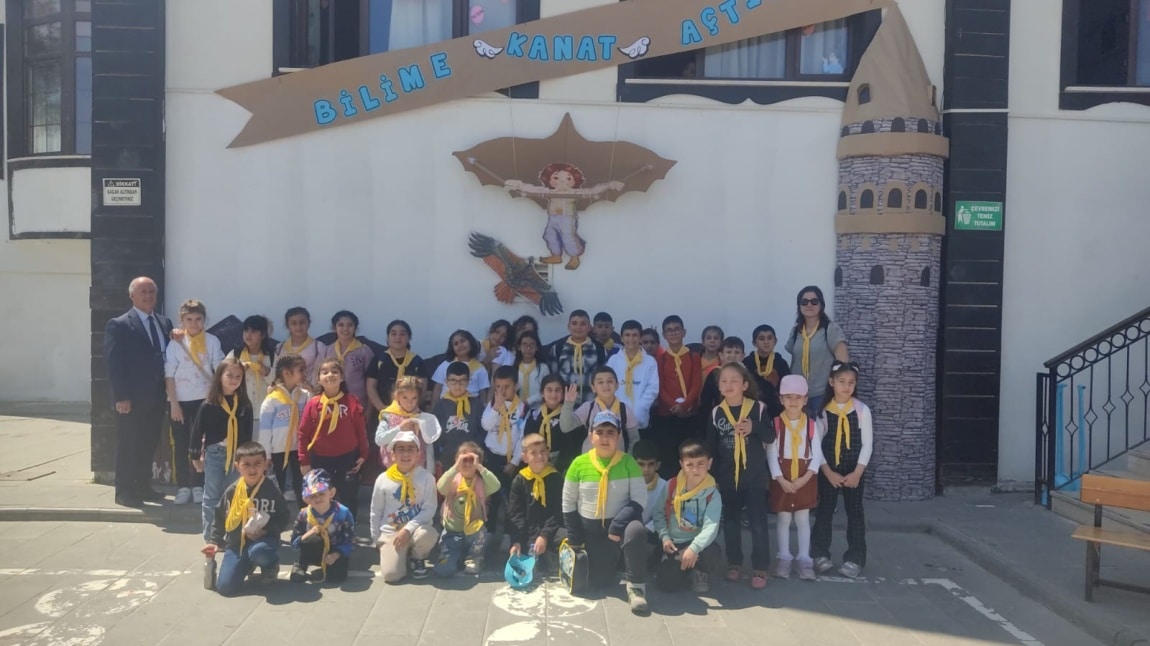 Boyabat'ta düzenlenen Bilim Şenliğine katıldık.